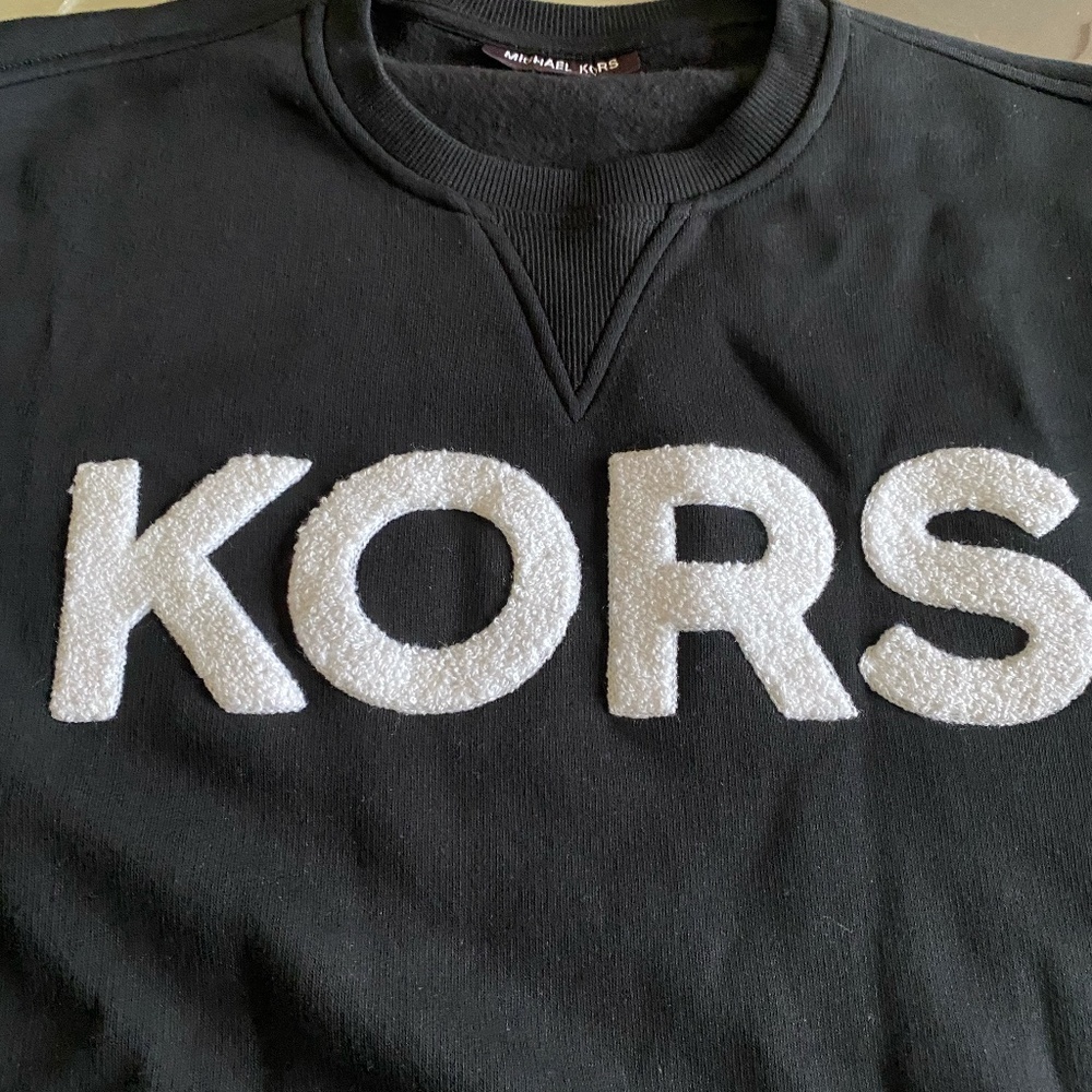 Black Michael Kors sweatshirt M